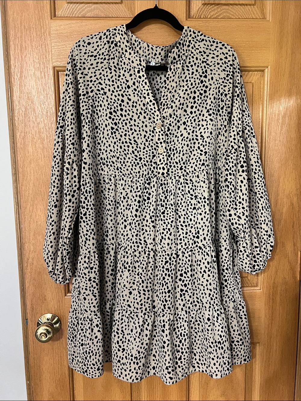 Dalmatian-Print Tiered Mini Dress in Beige/Black